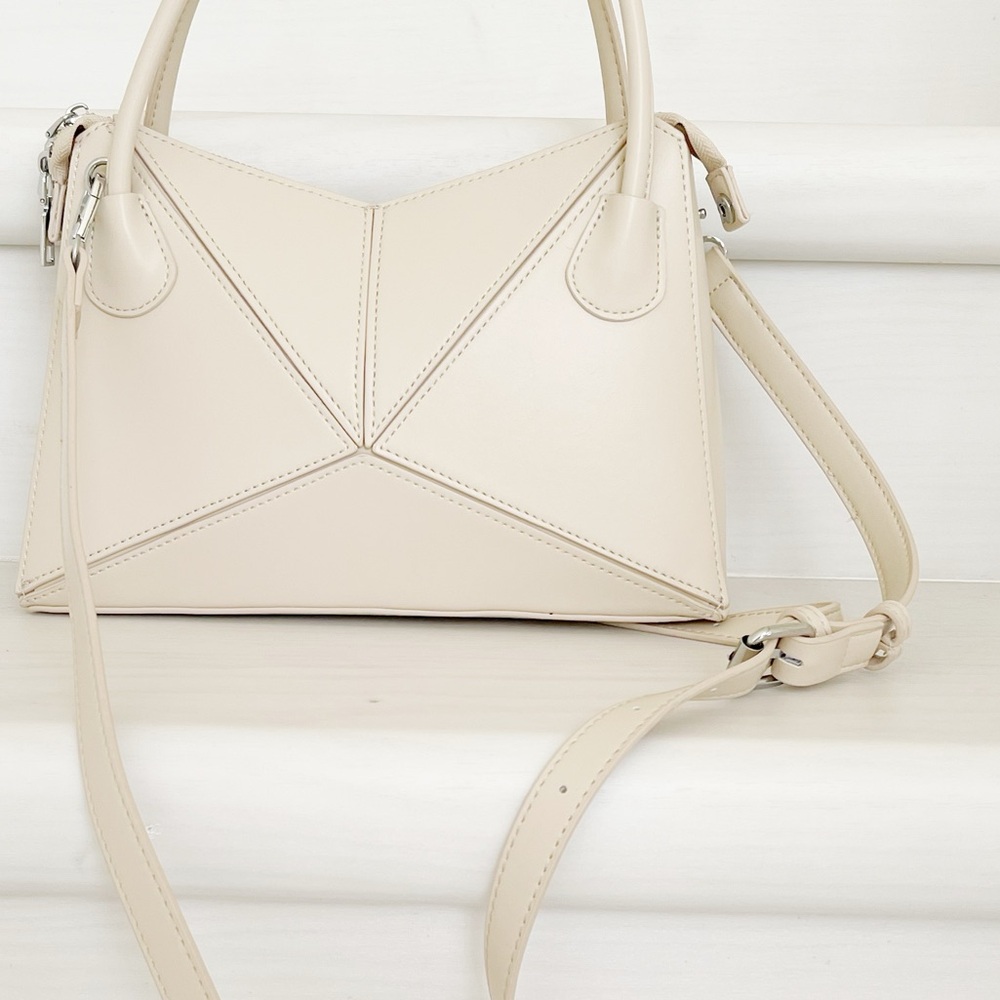 Structured Cream Handbag - Picture 2 of 3